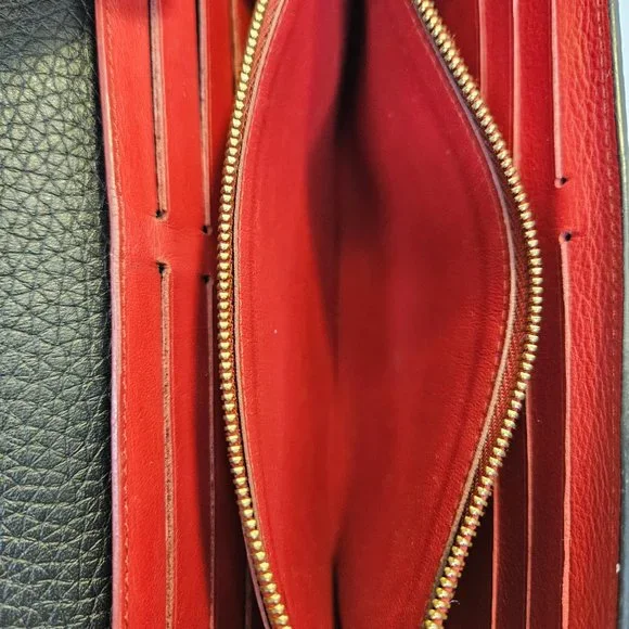 LV Portefeuille Capucines Long wallet - Picture 9 of 16